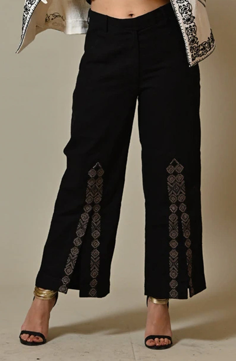Slit Pants with Embroidery