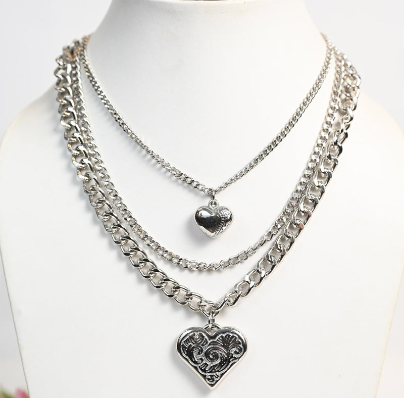 Glamorous Silver Plated Necklace